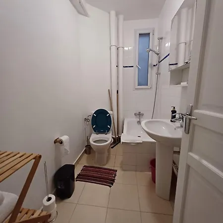 Charming Near Sacre-coeur Apartment