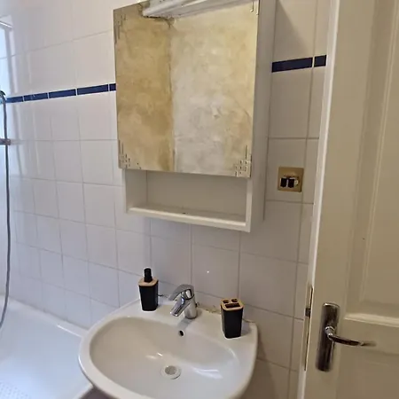Apartment Charming Near Sacre-coeur Paris